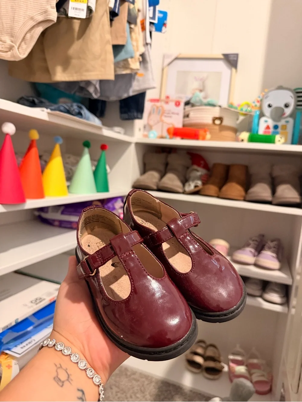 Children's Mary Jane Dress Shoes - Burgundy